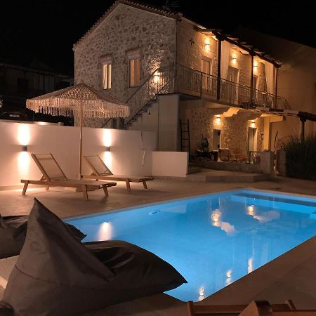 Mangata Suites Homes With Private Pools Spartokhorion Luaran gambar
