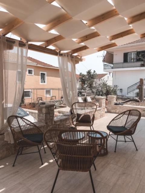Mangata Suites Homes With Private Pools Spartokhorion Luaran gambar