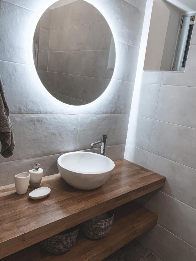 Mangata Suites Homes With Private Pools Spartokhorion Luaran gambar