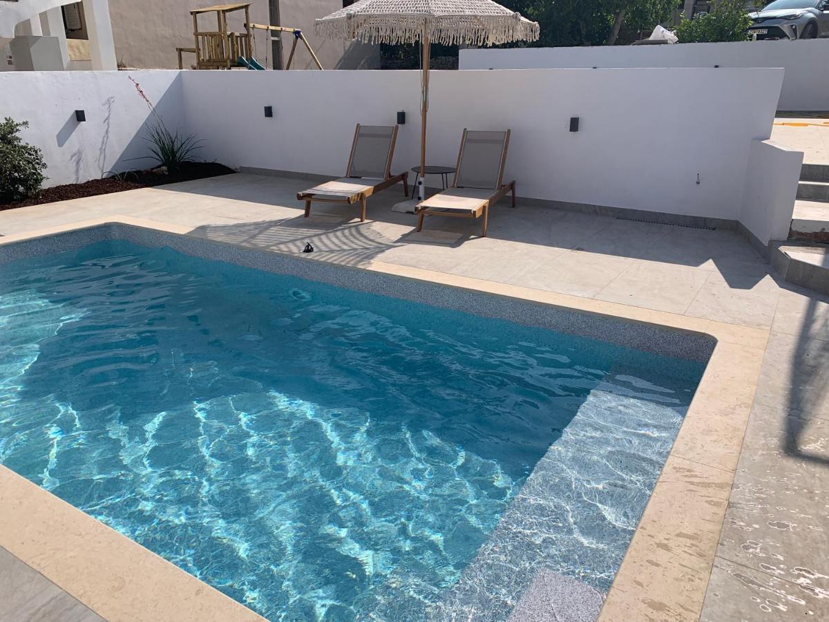 Mangata Suites Homes With Private Pools Spartokhorion Luaran gambar